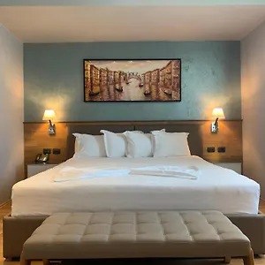 Hotel Butrinti
