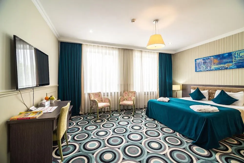 Mildom Hotel Almaty 3*,